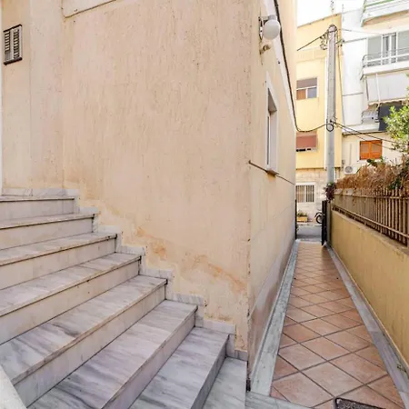 Eva's Artistic Studio, 33sqm Metro 7' Athens