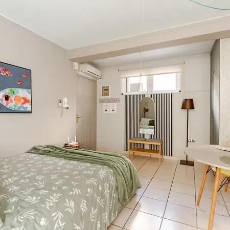 Eva's Artistic Studio, 33sqm Metro 7' Apartment *